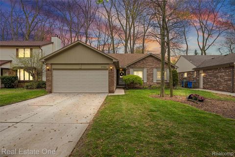 27586 David Givens Street Warren City MI 48092
