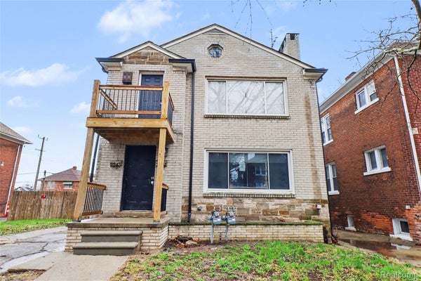 2241 CLAIRMOUNT ST, DETROIT, MI 48206 - Image 4e0669cd4c827653e2d0e1da3116f600/2598039677