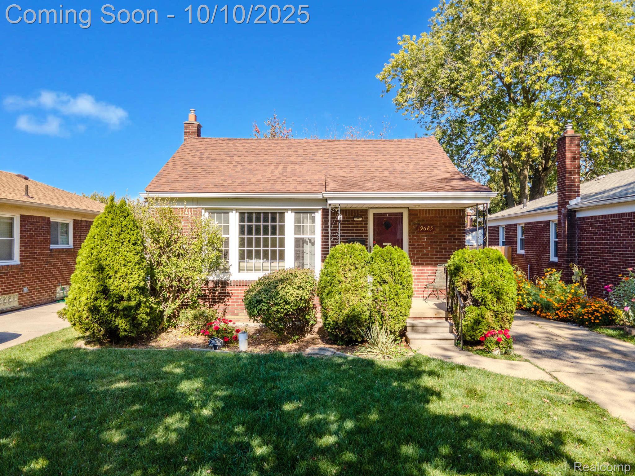 19685 Lochmoor Street