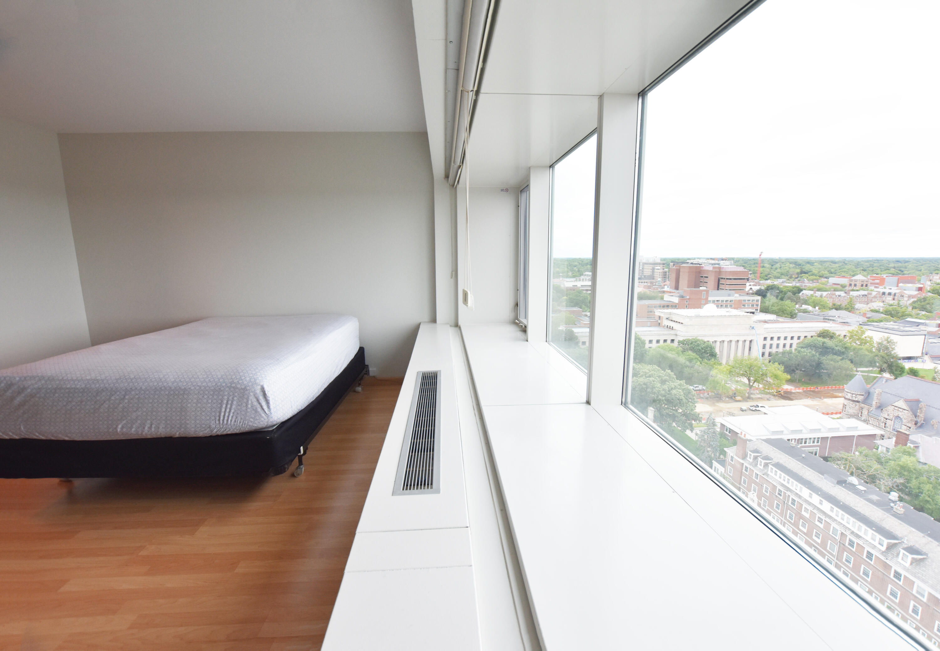 555 E William Street 20L