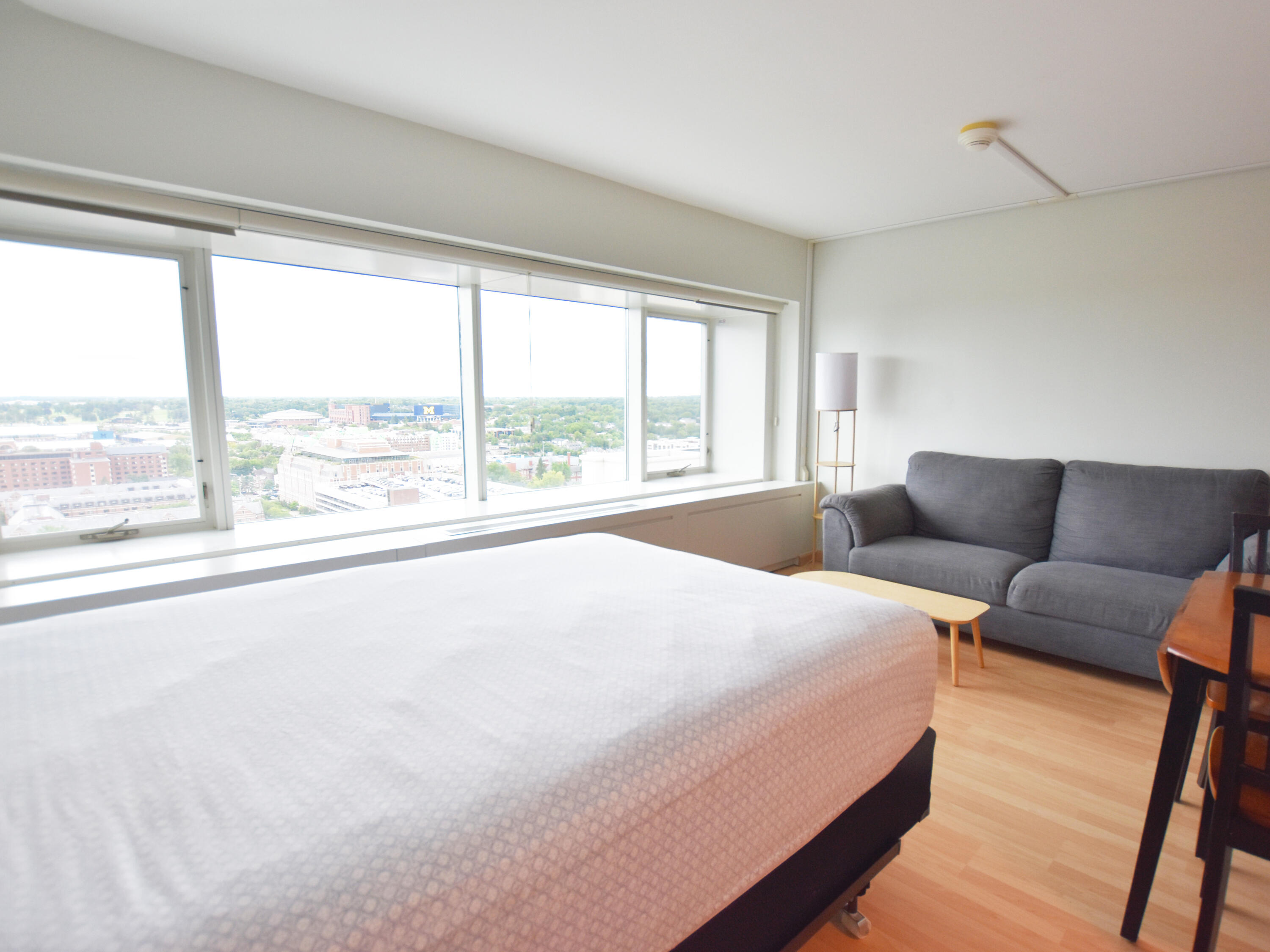 555 E William Street 20L