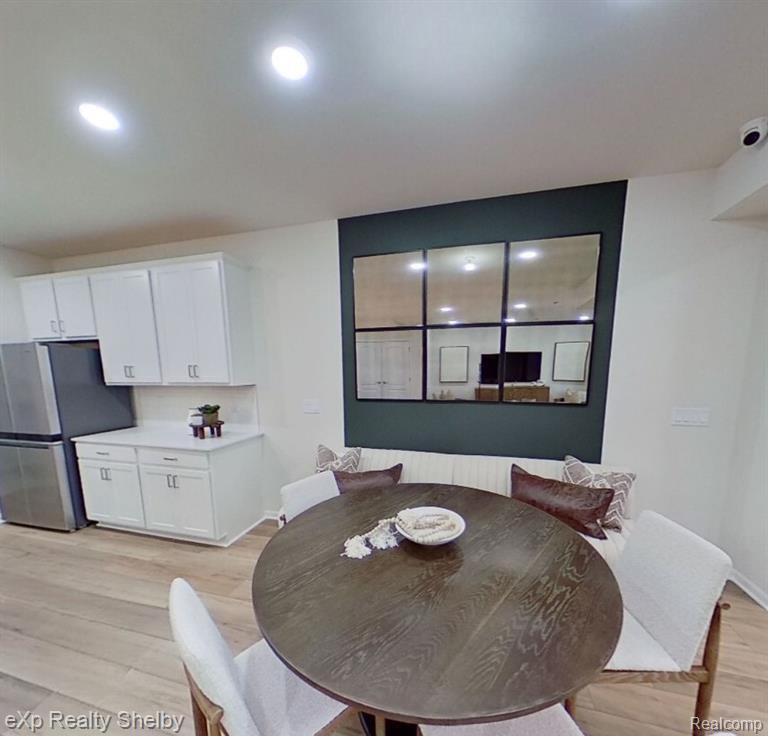 1435 Arcadia Drive #4