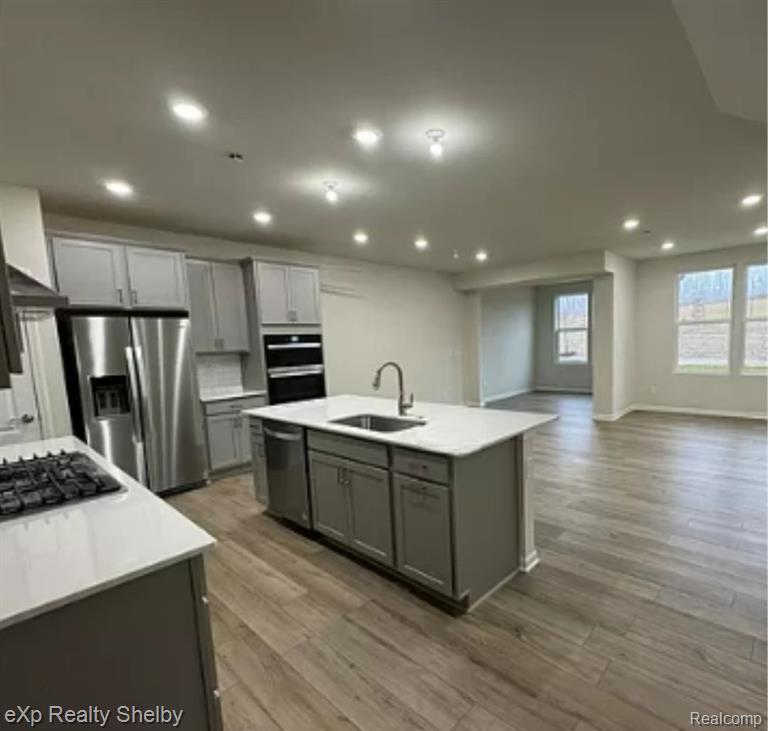 1435 Arcadia Drive #4