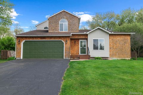 3195 Sandpoint Drive Brighton Township MI 48114