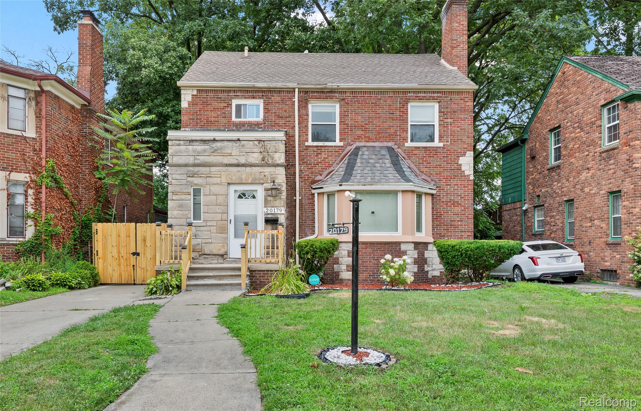 20179 CANTERBURY Road