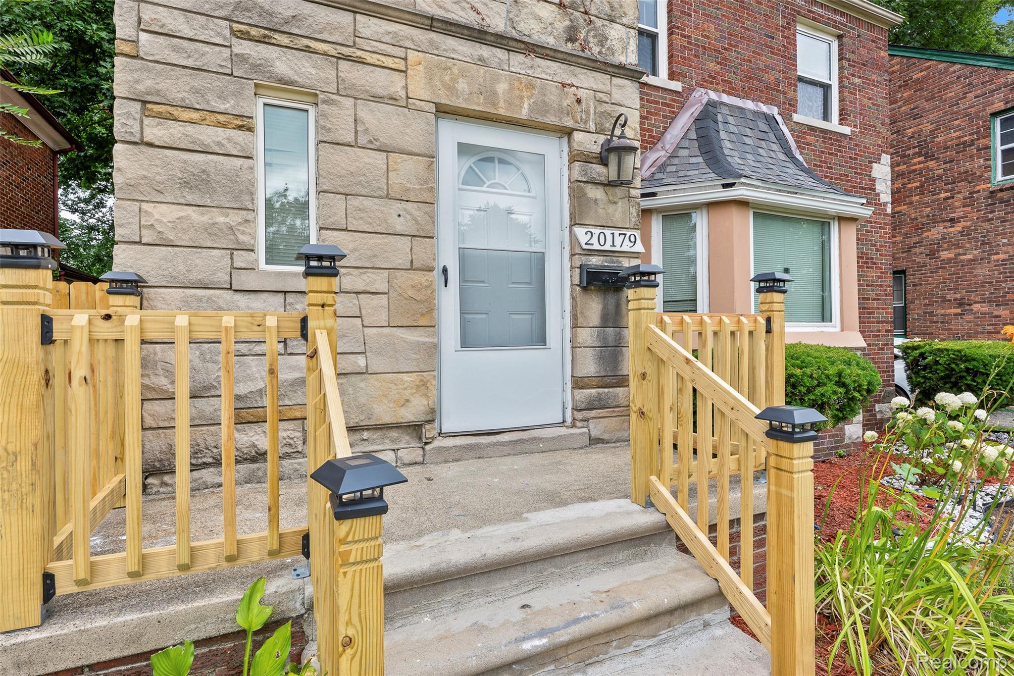 20179 CANTERBURY Road