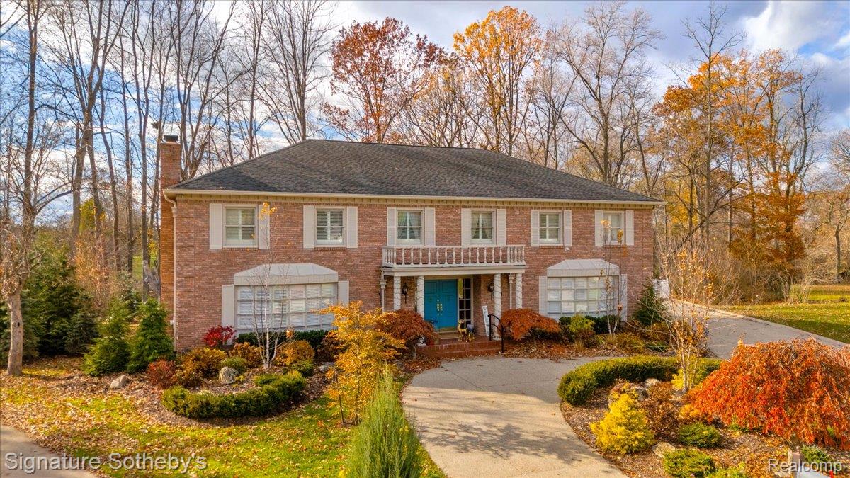 38383 Saddle Lane