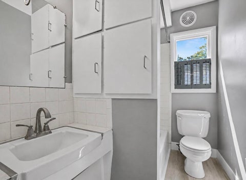 Tiny photo for 1532 Leahy Street, Muskegon City, MI 49442 (MLS # 71026045927)