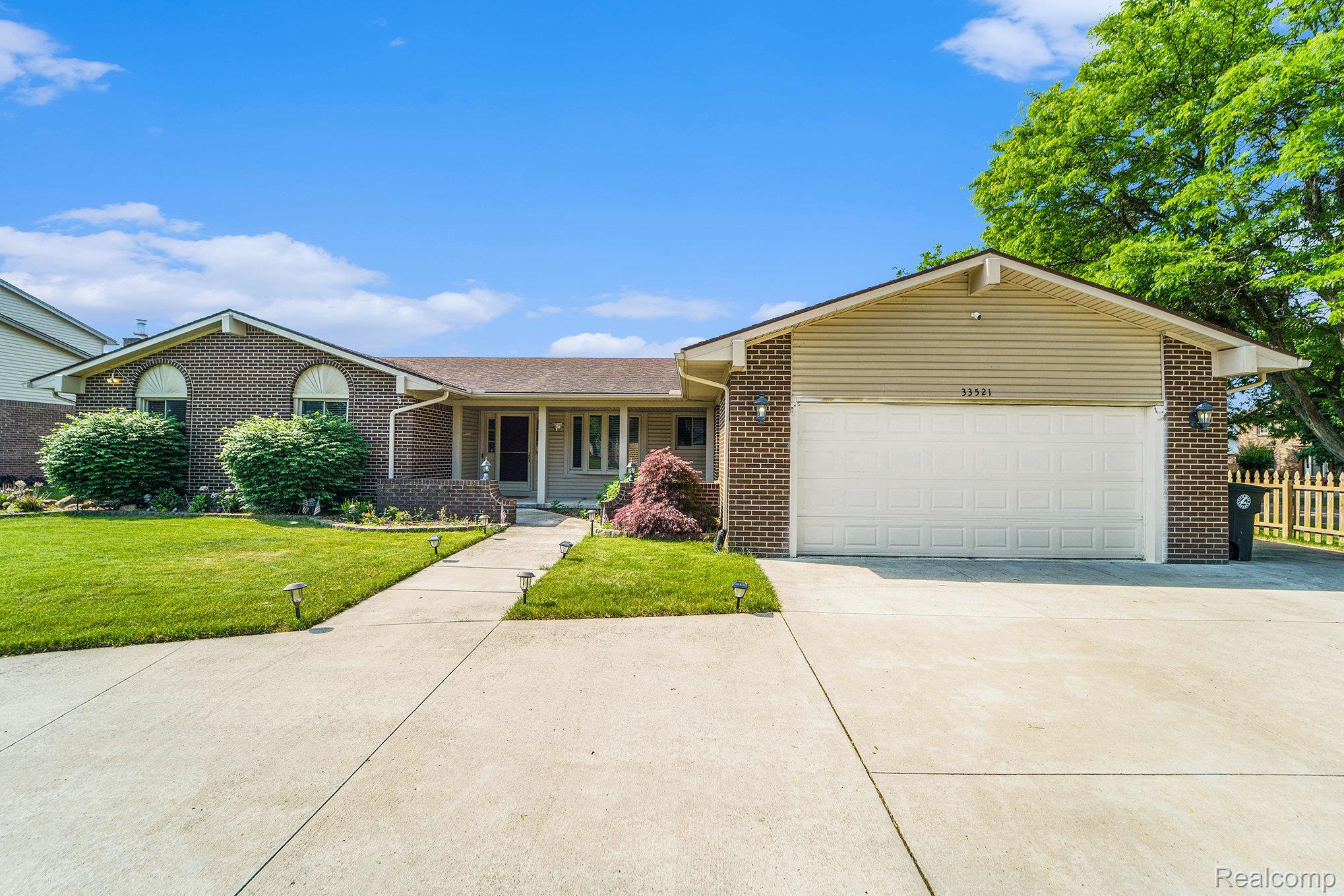 33521 Curtis Road