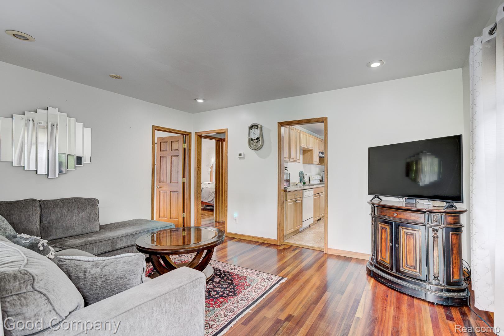 419 Linden Avenue