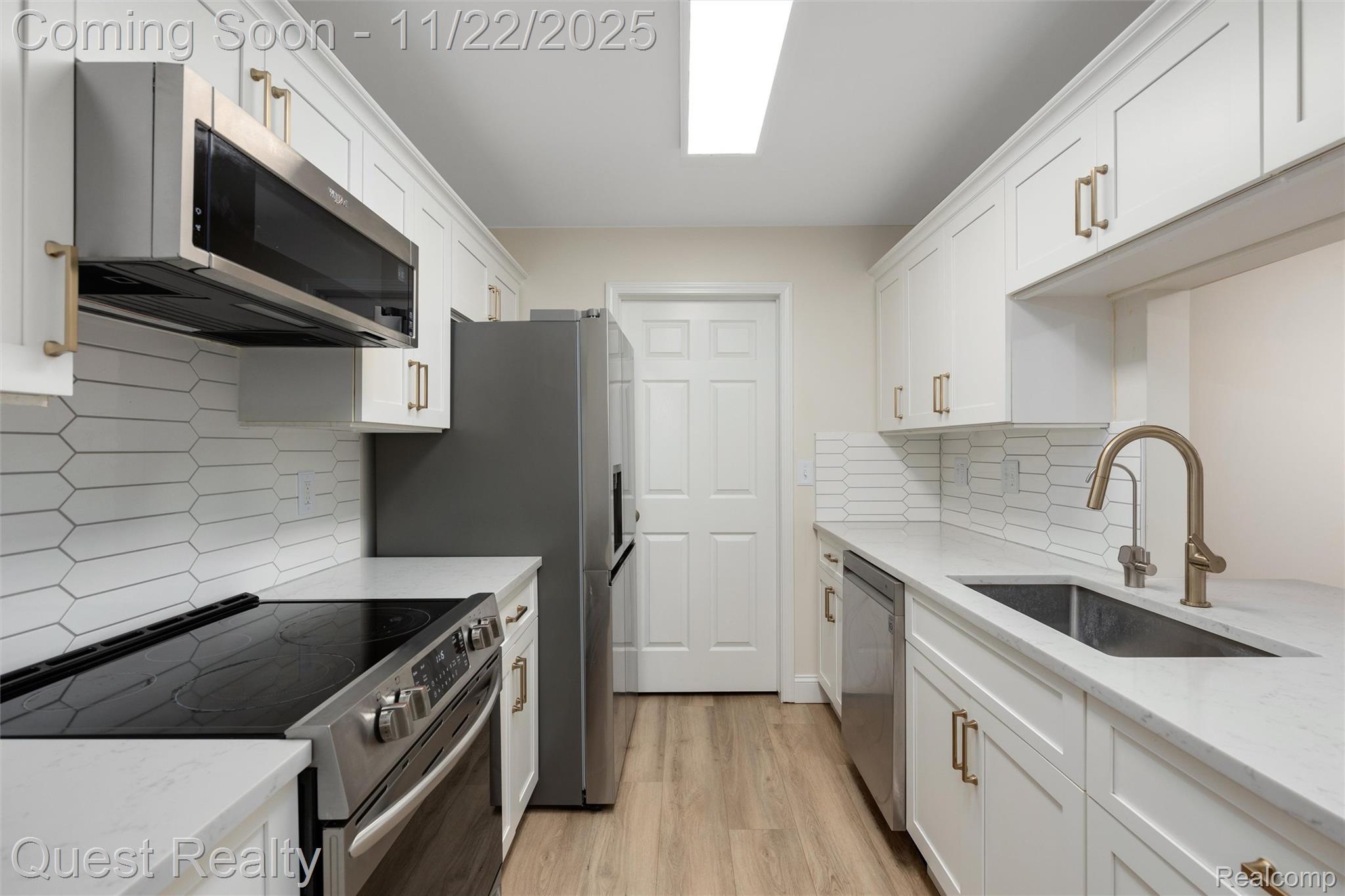 3498 Oakmonte Boulevard