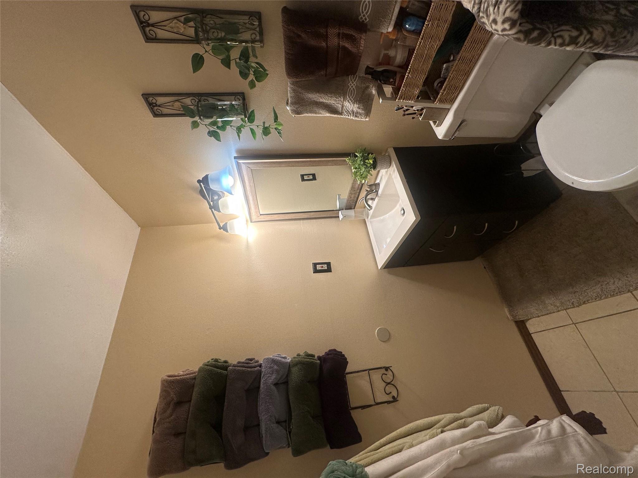 Taylor City, Michigan 48180, United States, 2 Bedrooms Bedrooms, ,2 BathroomsBathrooms,Residential,Active,234797