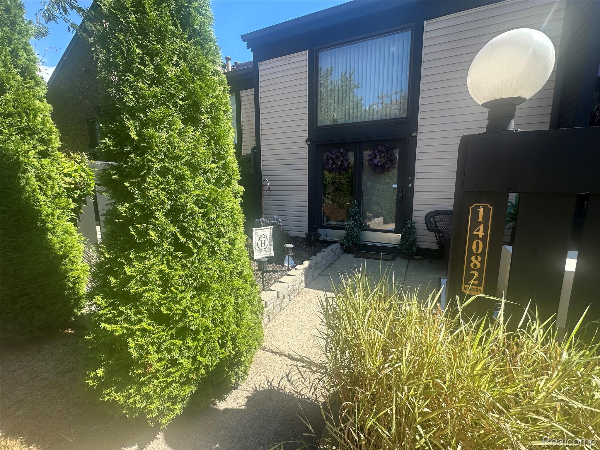 Taylor City, Michigan 48180, United States, 2 Bedrooms Bedrooms, ,2 BathroomsBathrooms,Residential,Active,234797