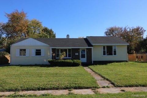 Photo of 624 S 24th Street, Buena Vista Charter Township, MI 48601 (MLS # 20261084760)