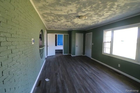 Tiny photo for 624 S 24th Street, Buena Vista Charter Township, MI 48601 (MLS # 20261084760)