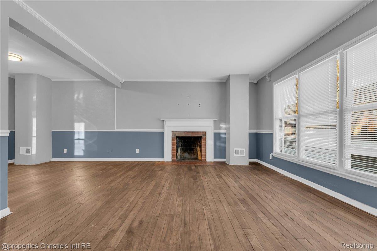 15751 Vaughan Street