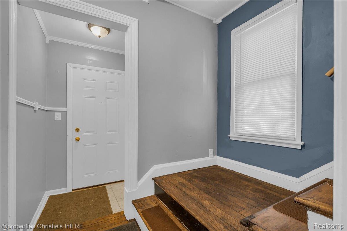 15751 Vaughan Street