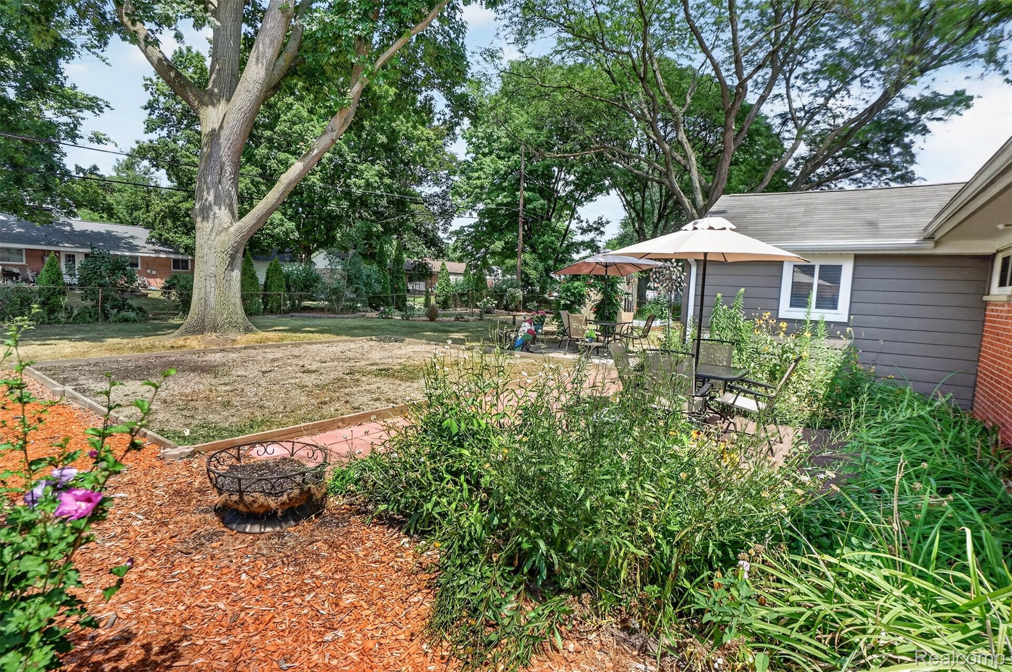 41008 Hollydale