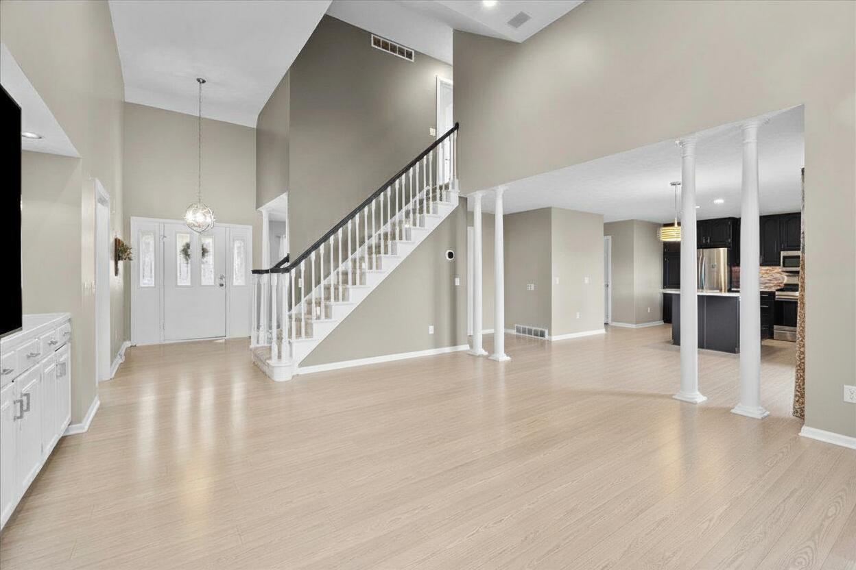 6751 Vantage Drive SE