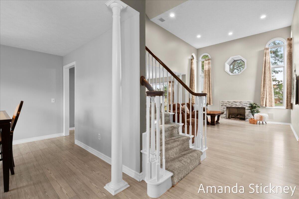 6751 Vantage Drive SE