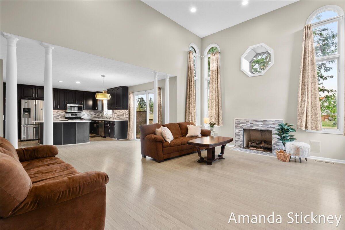 6751 Vantage Drive SE