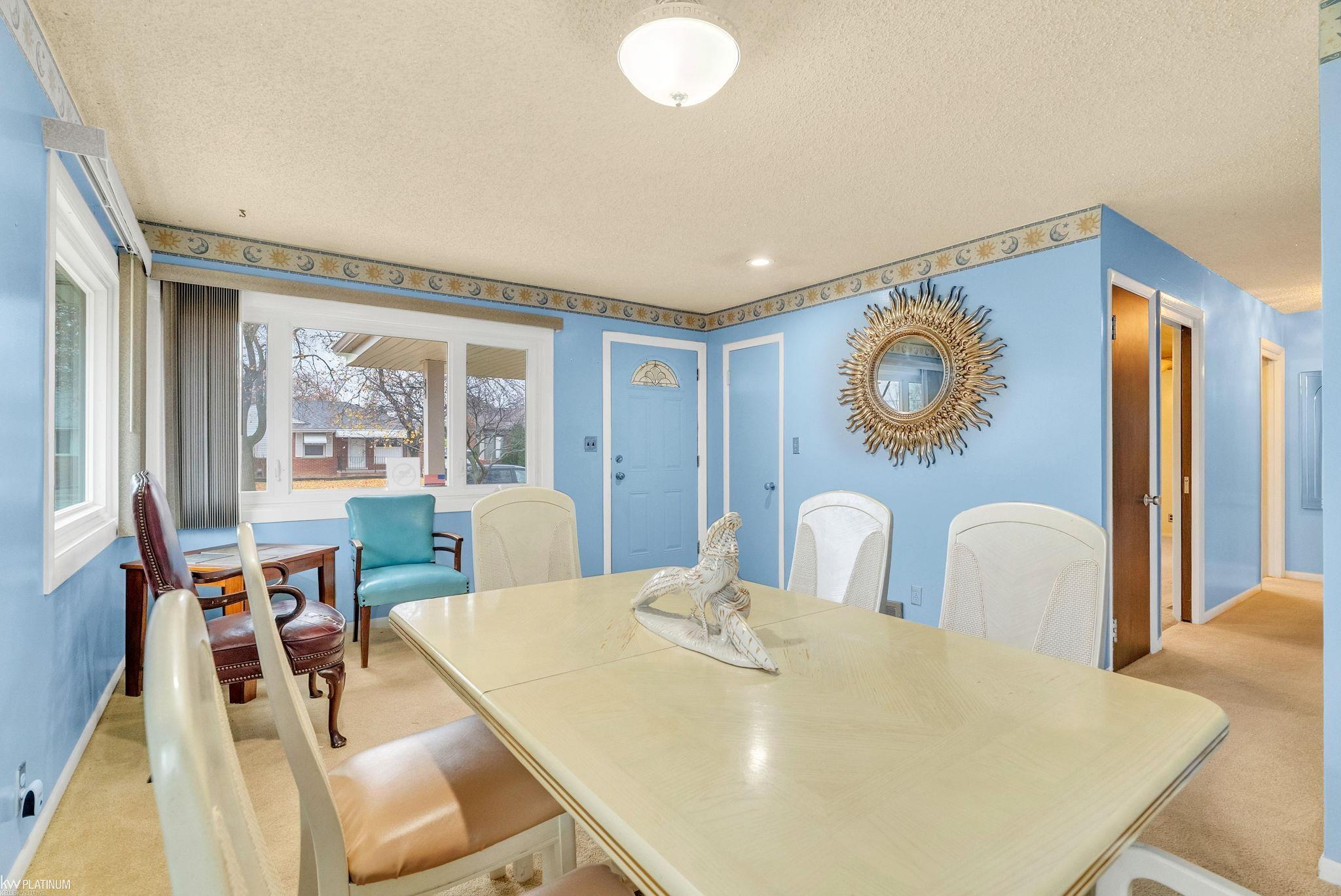 28611 Fountain Street