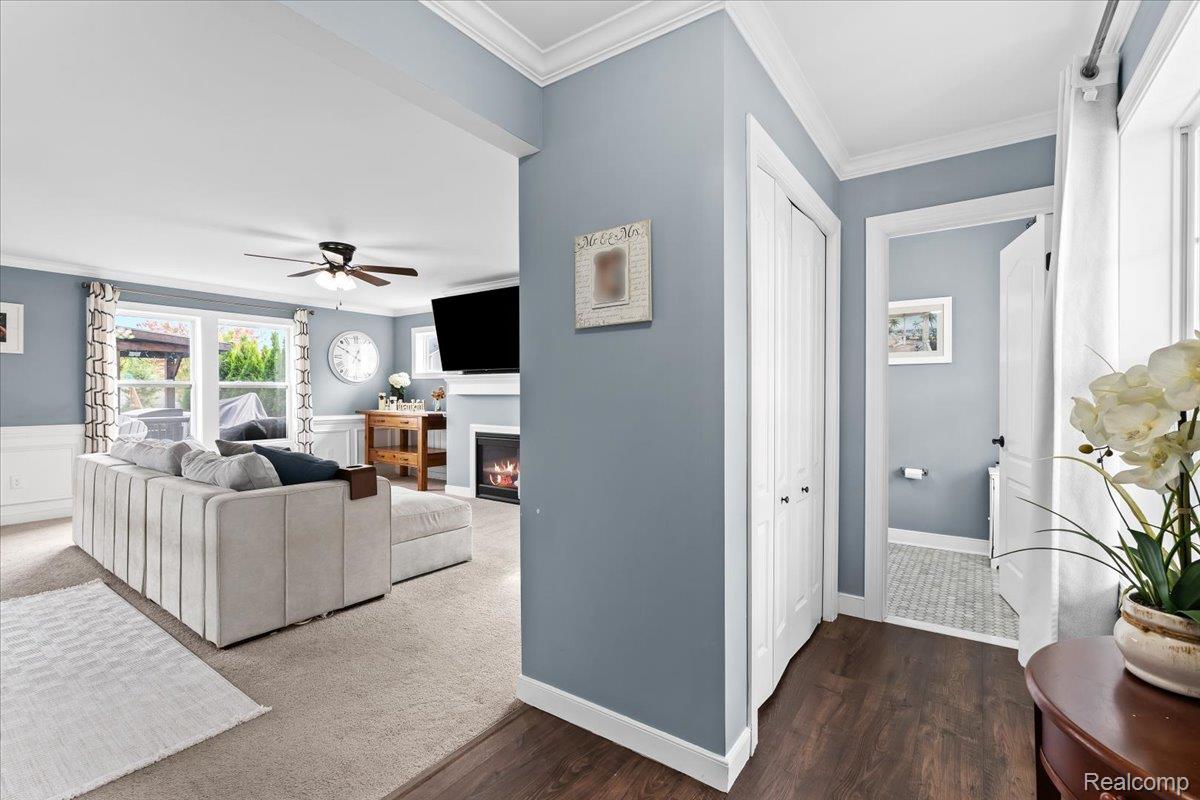 3537 Amber Oaks Drive