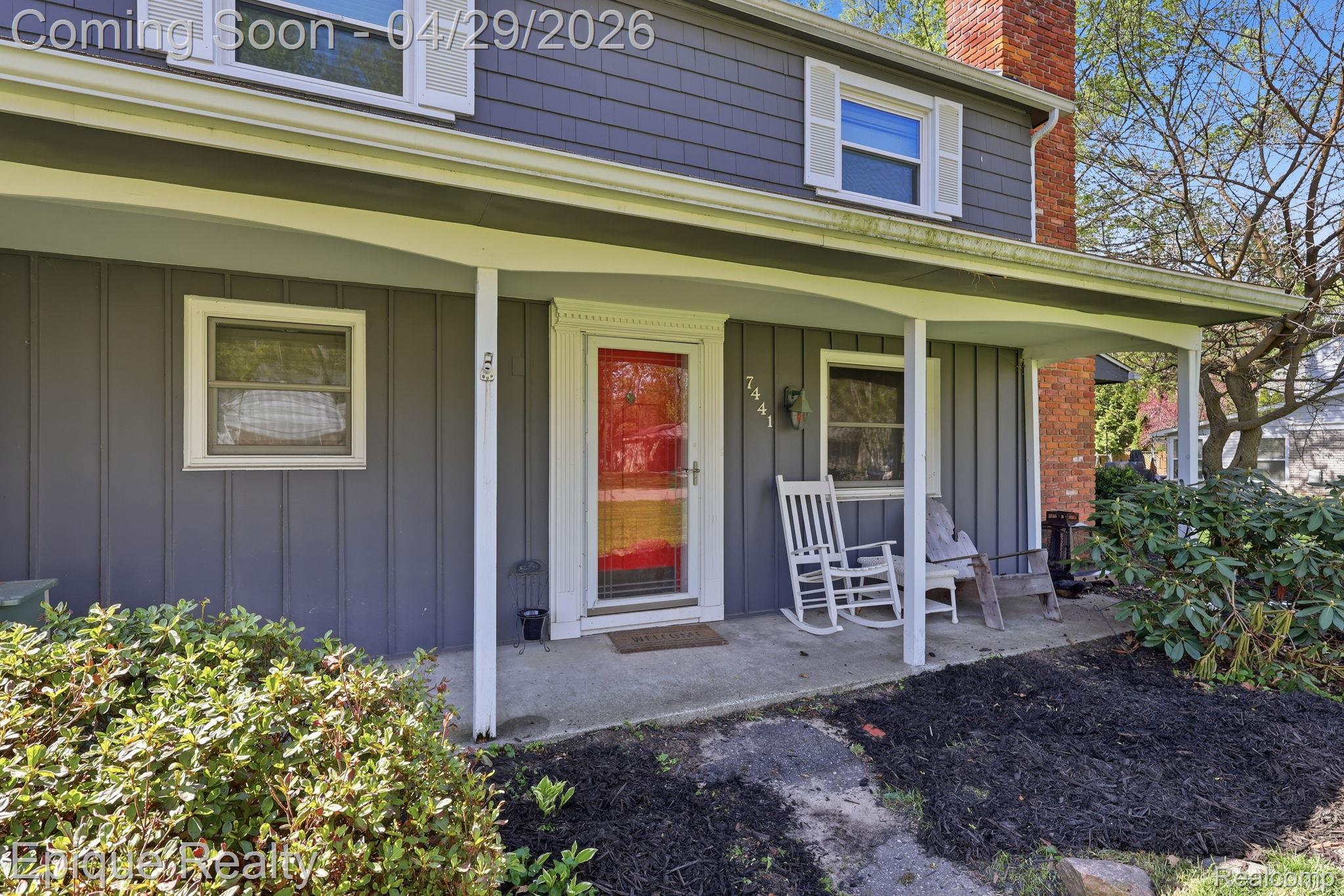 7441 Honeysuckle Road