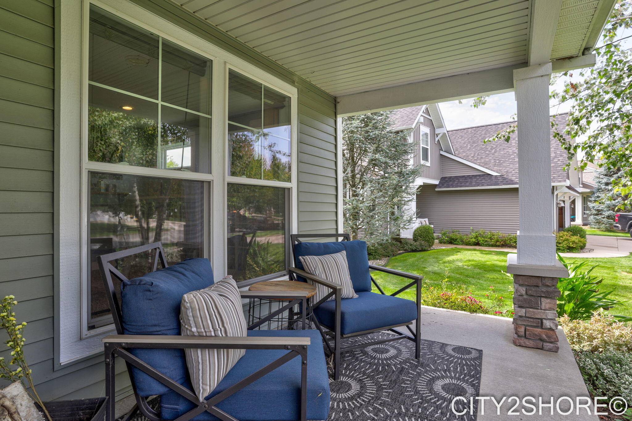 8560 Twin Lakes Drive