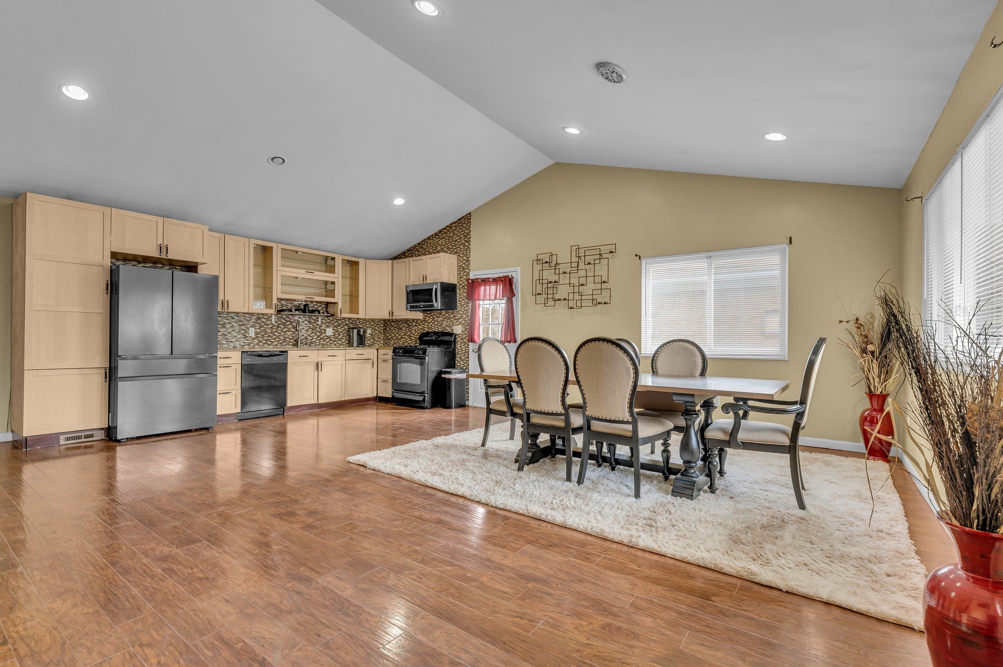 188 N AVERY Road