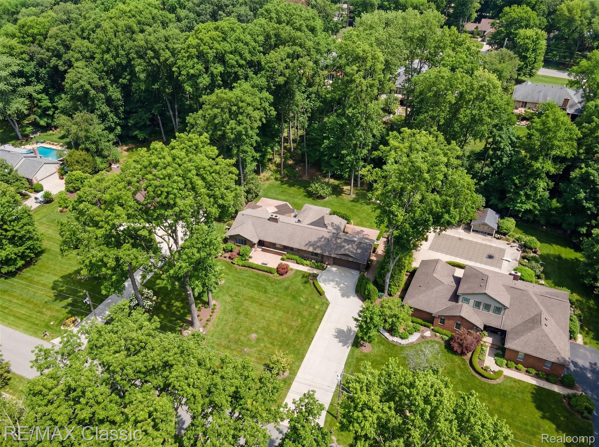 16800 Bell Creek Lane
