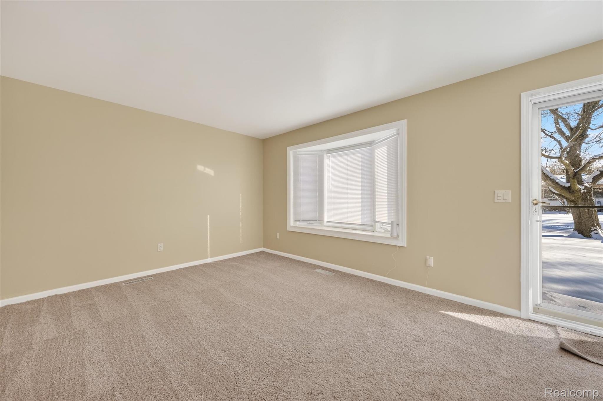 15654 Isabelle Street