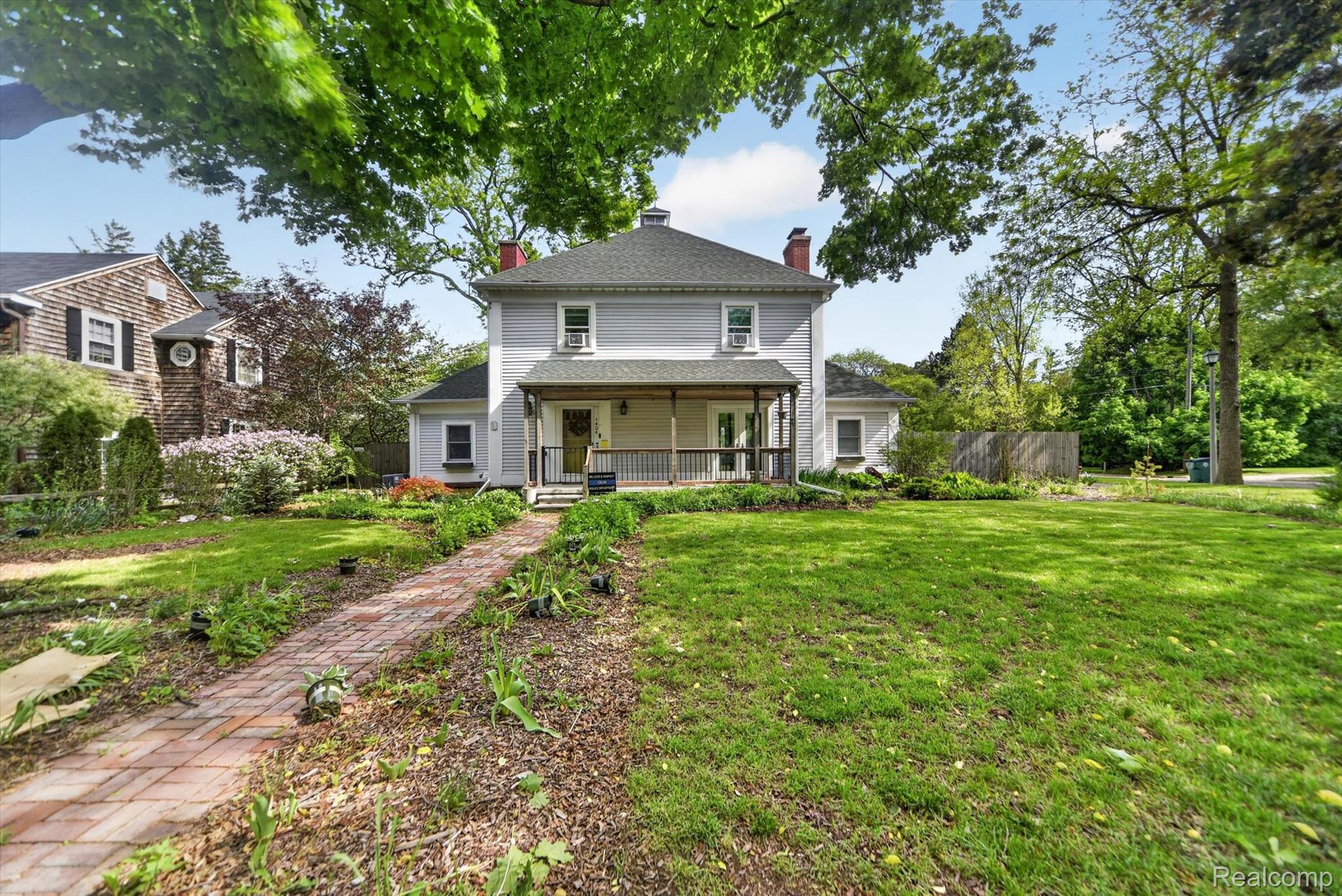 1404 Harvard Road