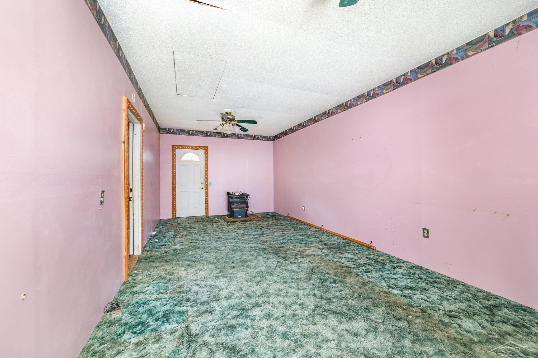 Saginaw City, Michigan 48601, United States, 3 Bedrooms Bedrooms, ,1 BathroomBathrooms,Residential,Pending,196900