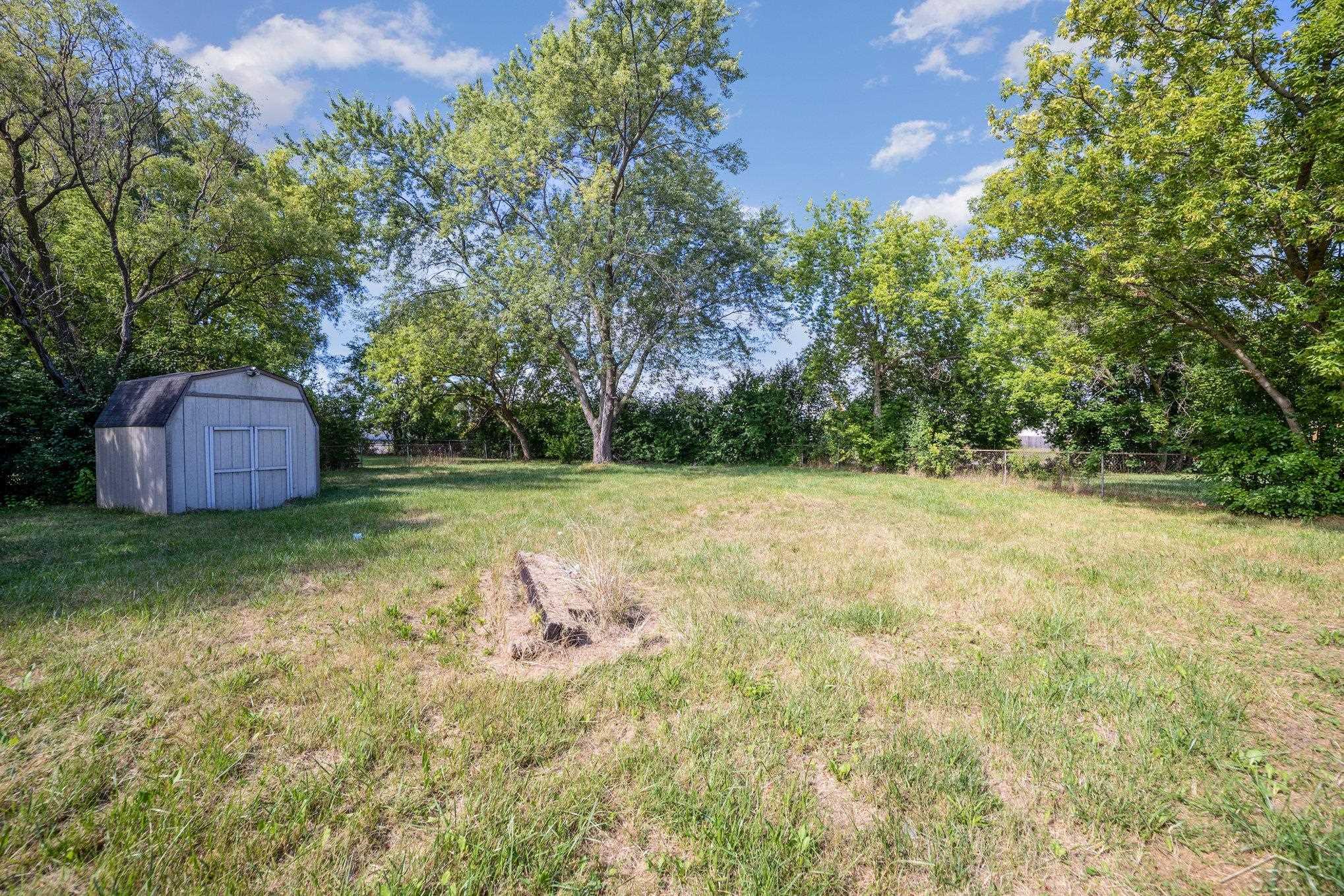 Saginaw City, Michigan 48601, United States, 3 Bedrooms Bedrooms, ,1 BathroomBathrooms,Residential,Pending,196900