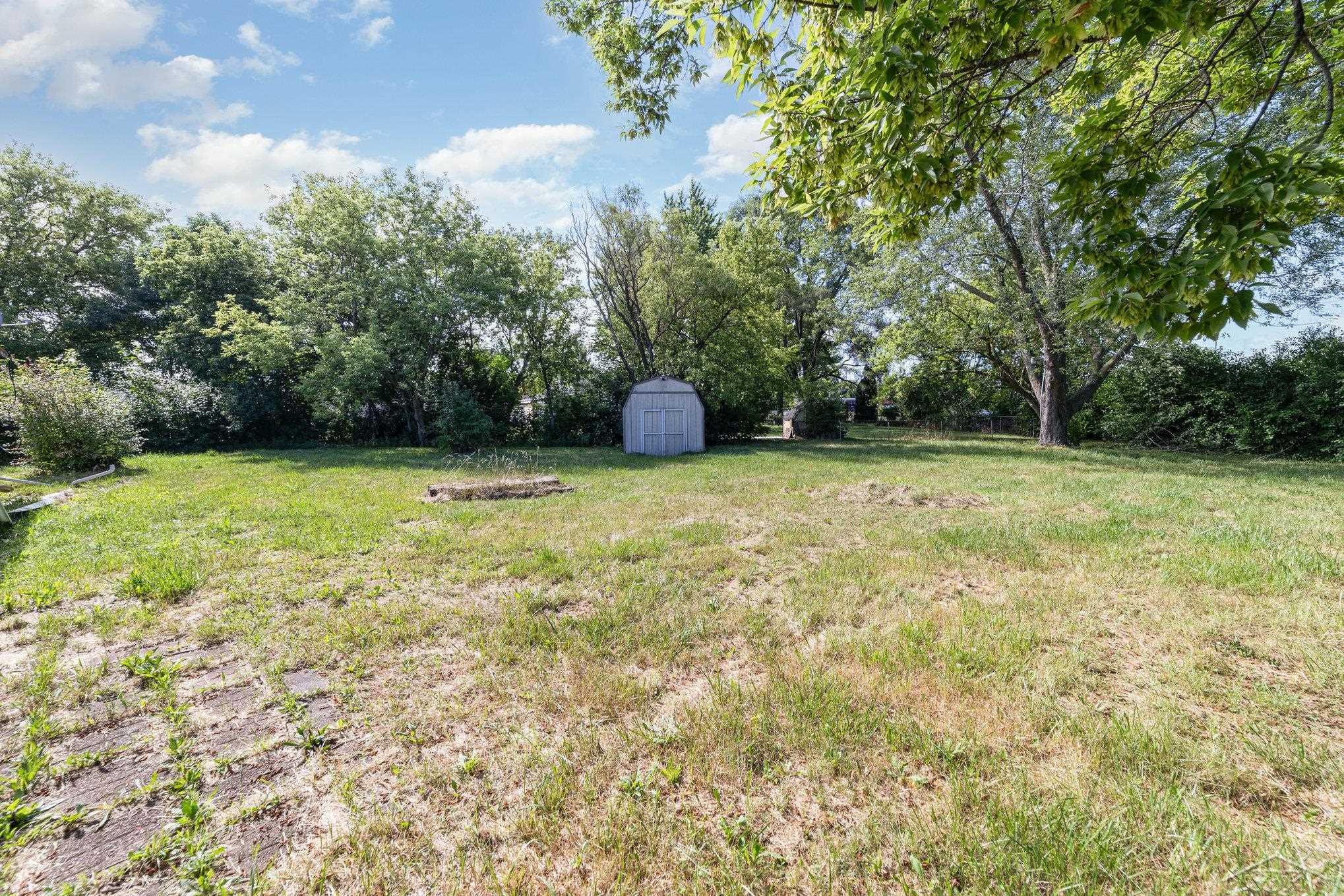 Saginaw City, Michigan 48601, United States, 3 Bedrooms Bedrooms, ,1 BathroomBathrooms,Residential,Pending,196900