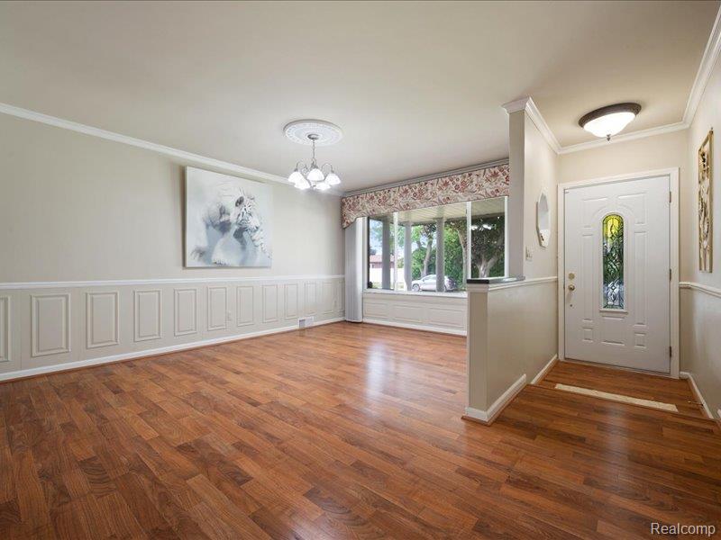 8382 Fairfax Drive