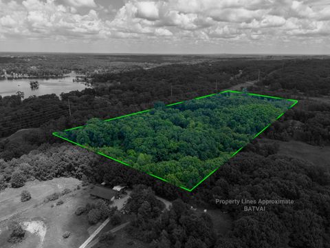 10516 Merrill Drive Tyrone Township MI 48430