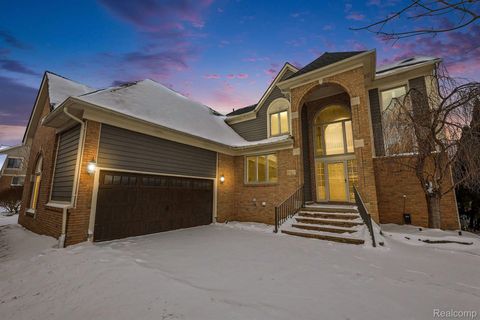 59807 Glacier Ridge N Washington Township MI 48094