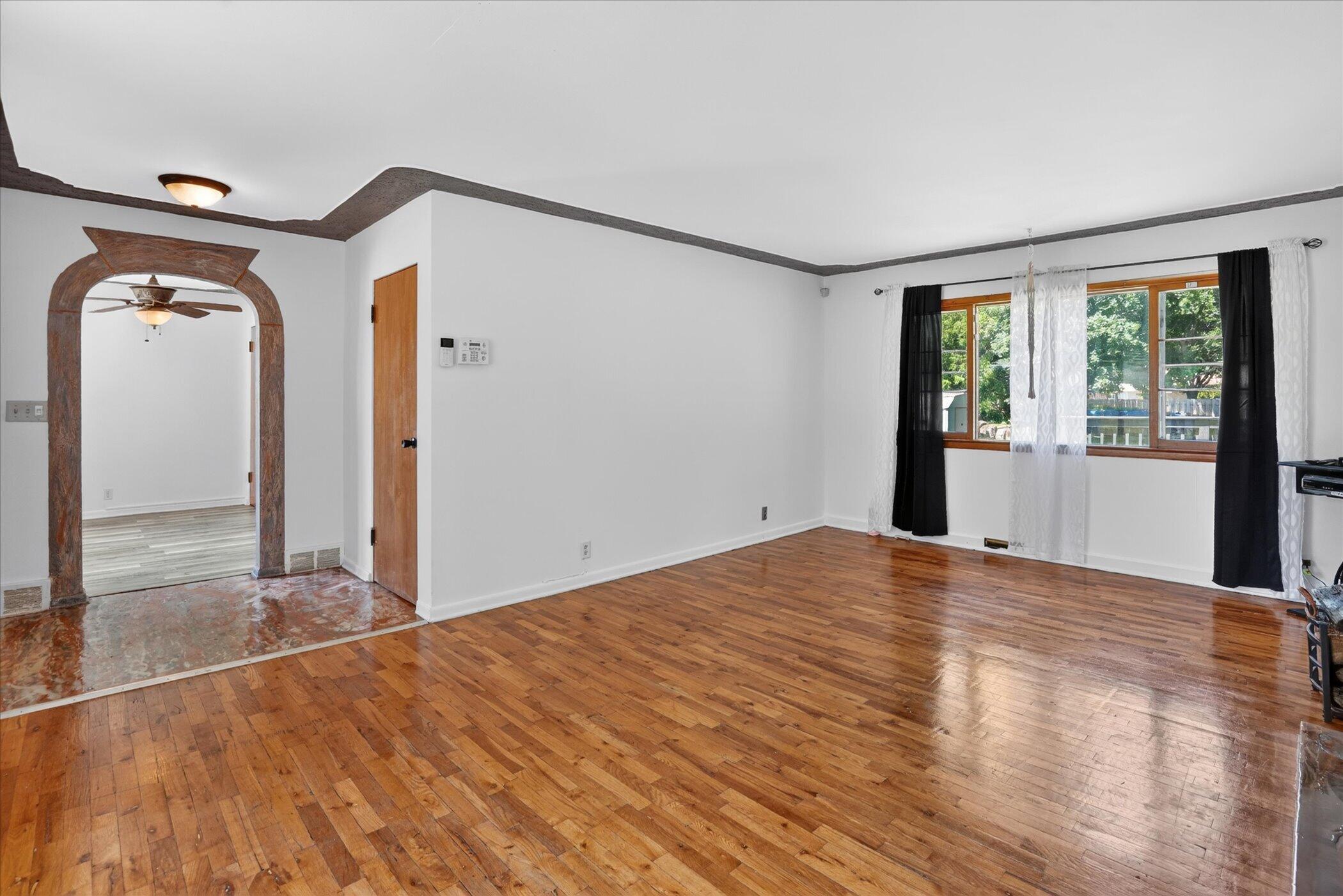 340 Lakeshore Drive