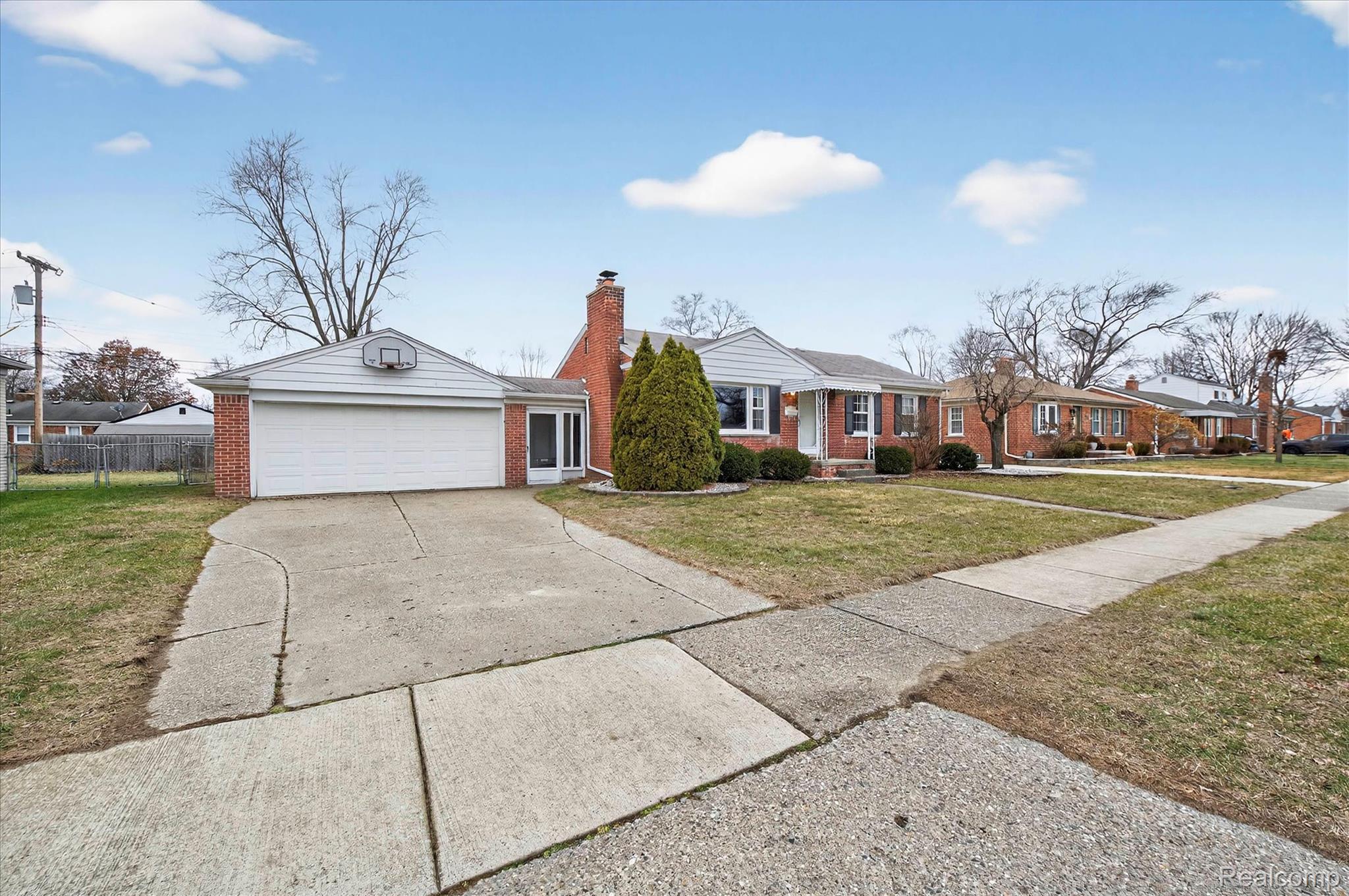 9619 Mayfield Street