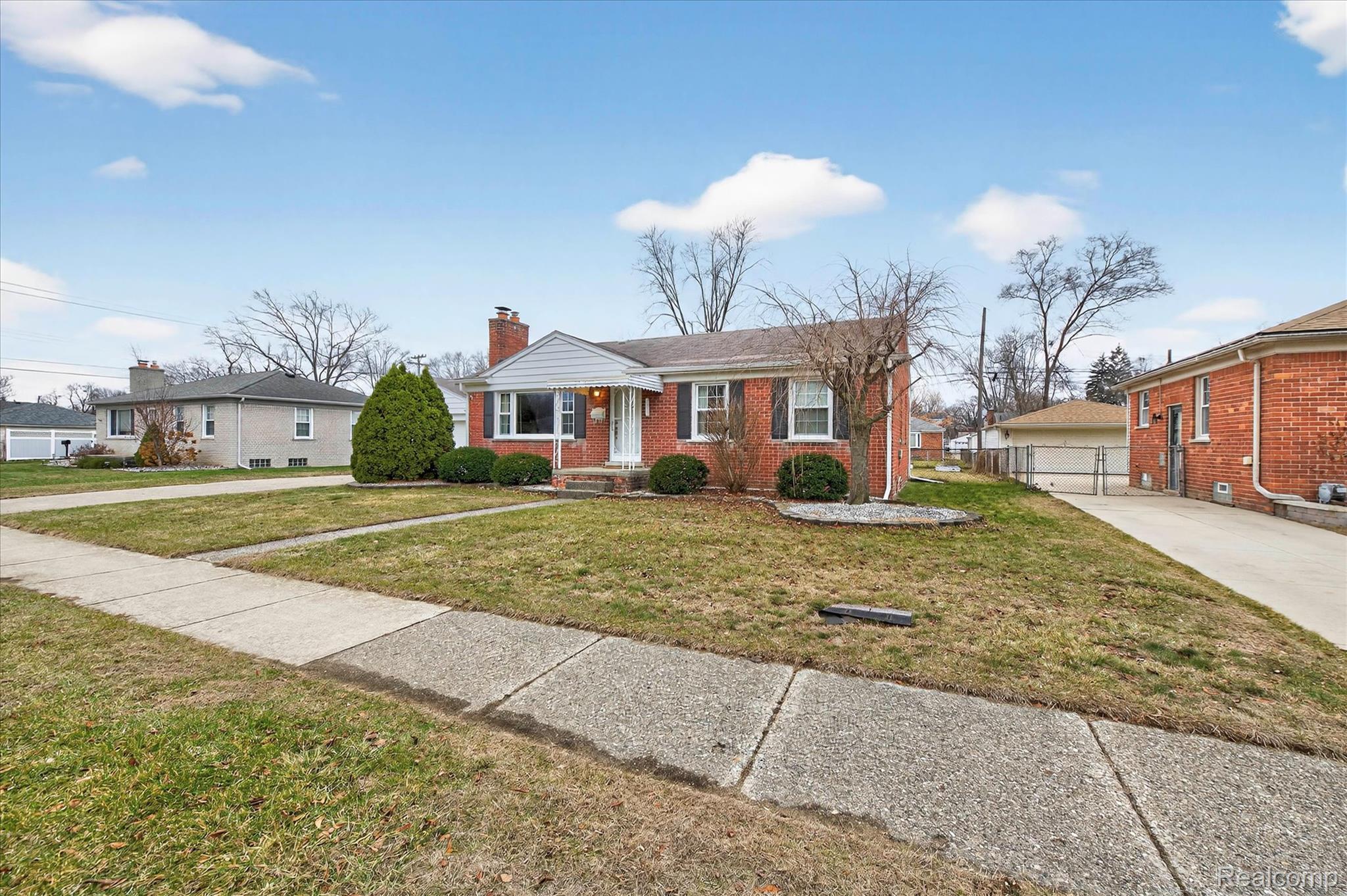 9619 Mayfield Street