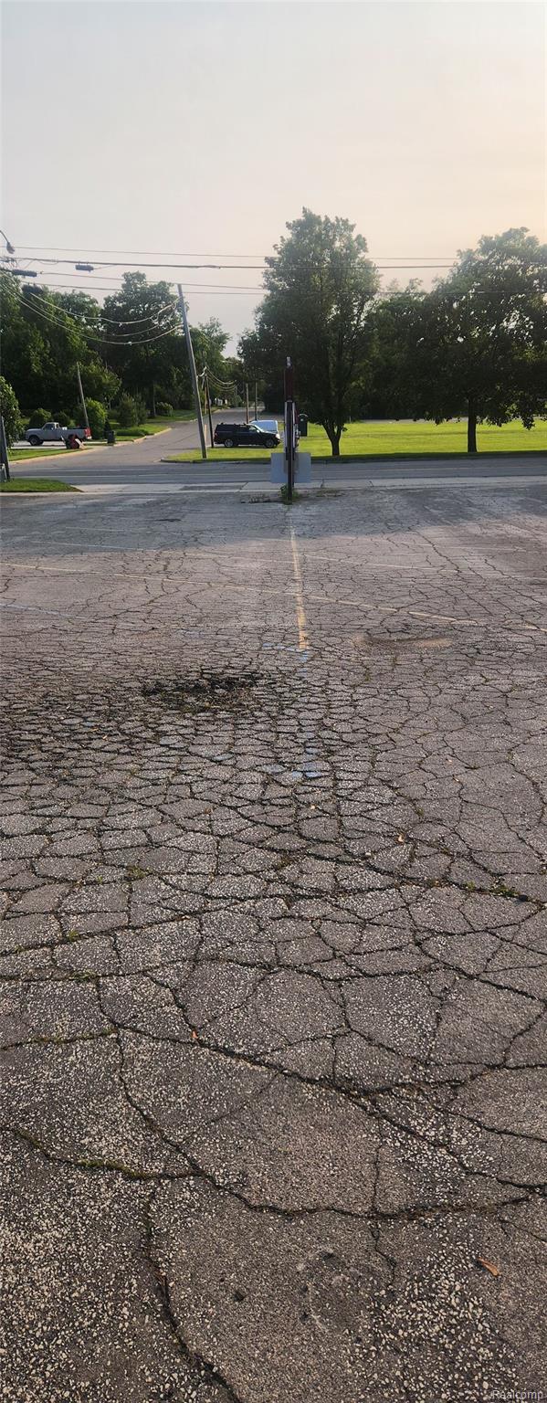 210 N Saginaw Street