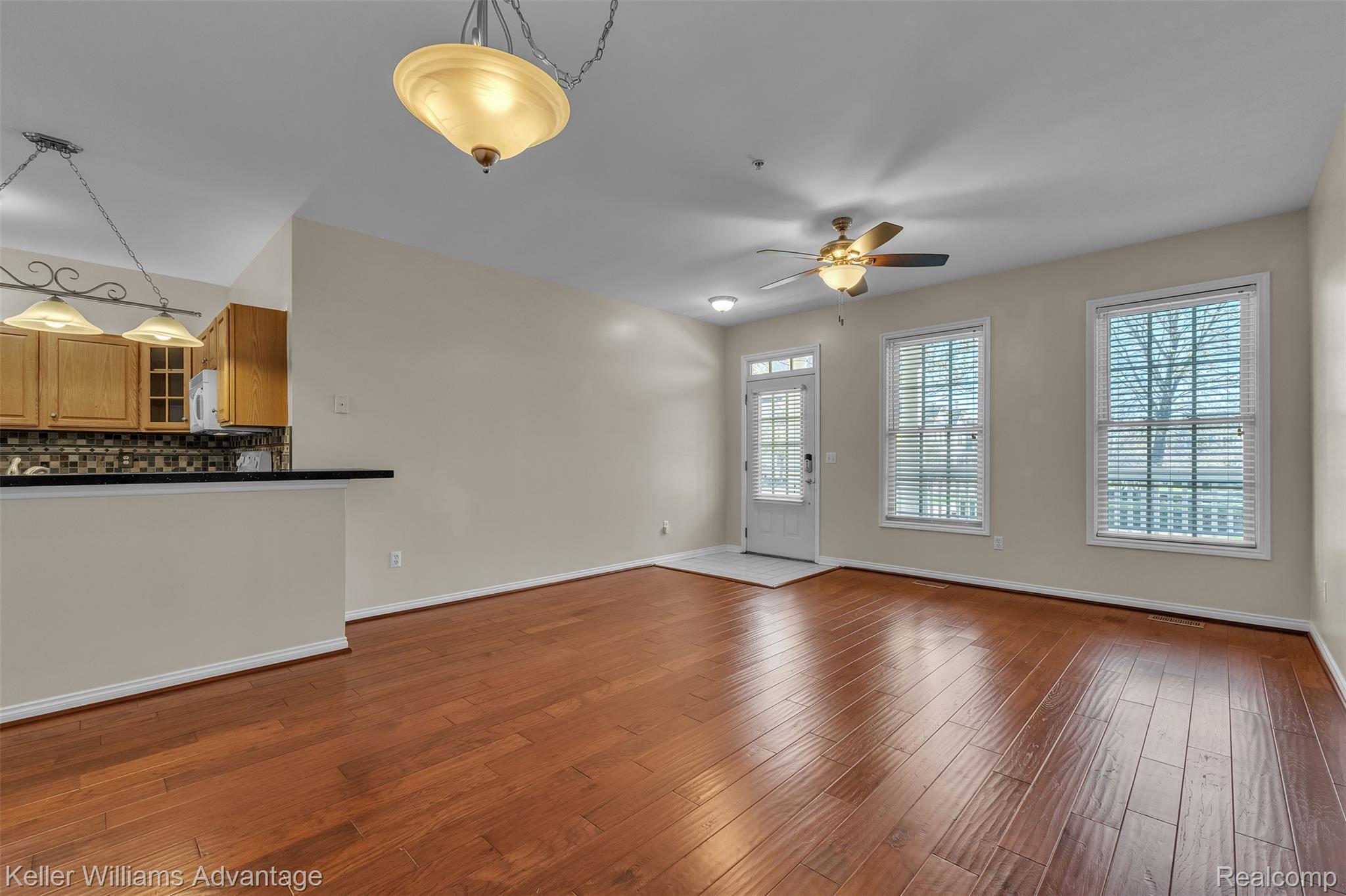 276 Constitution Street