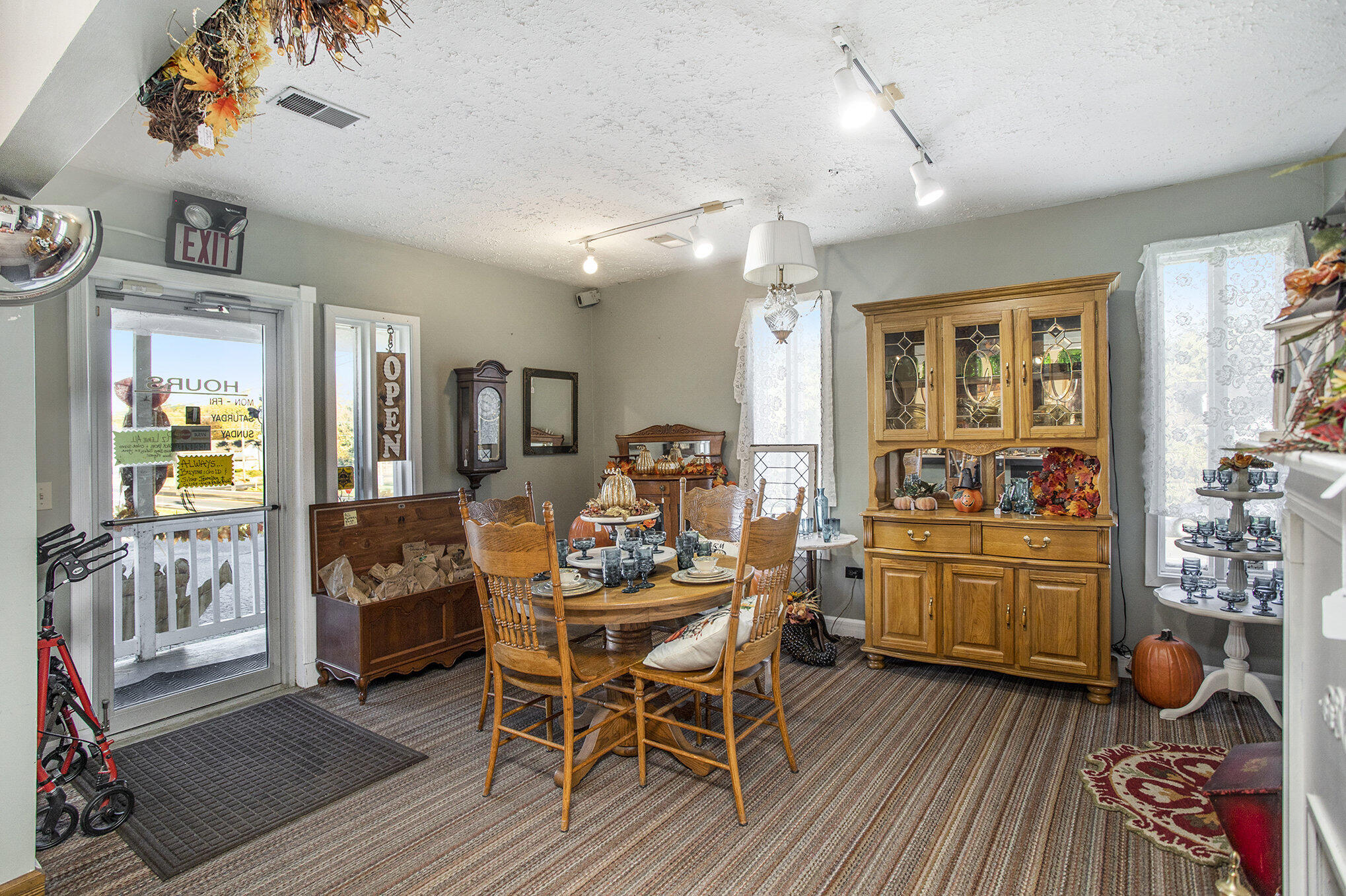 1368 E Michigan Avenue