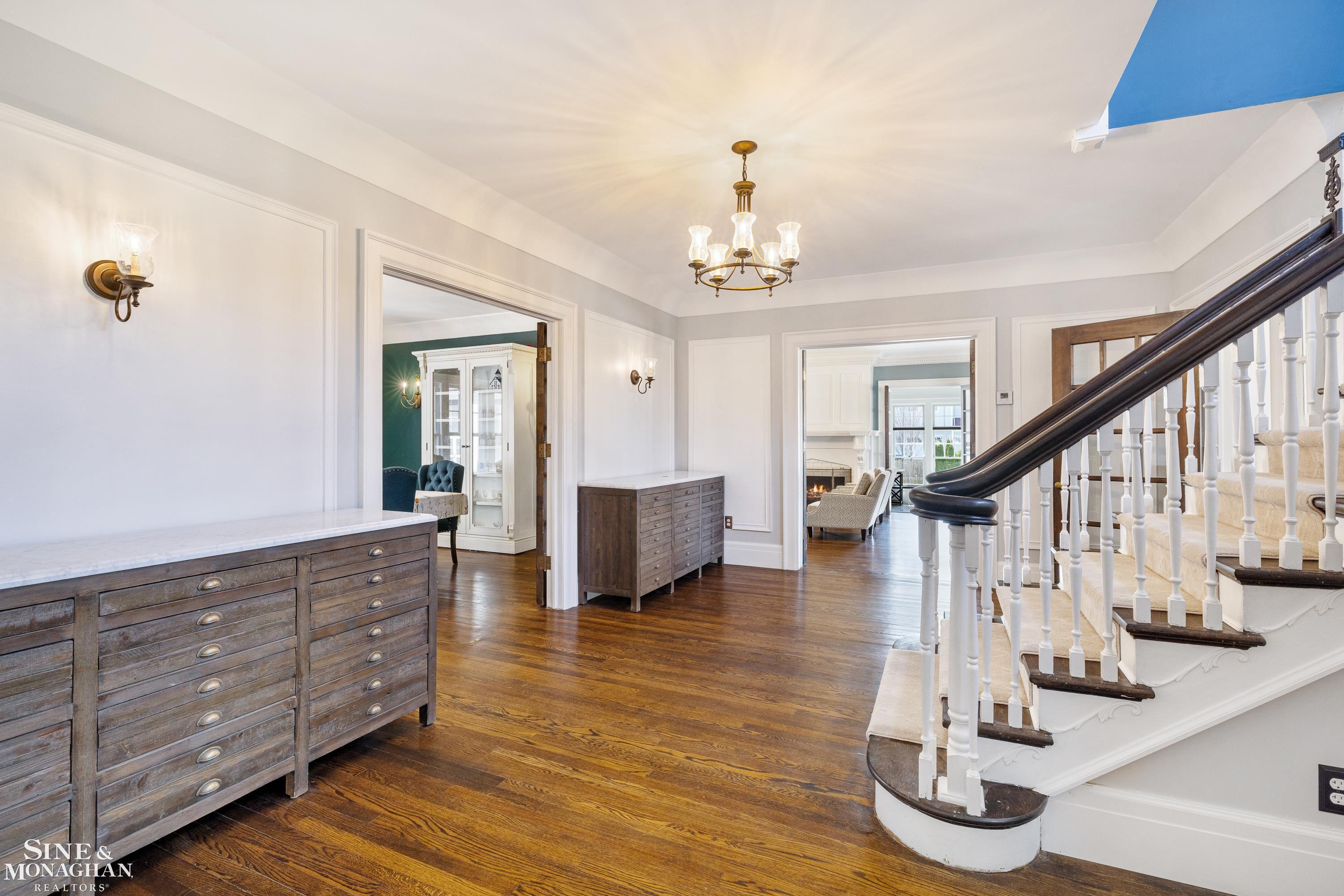 334 University Place