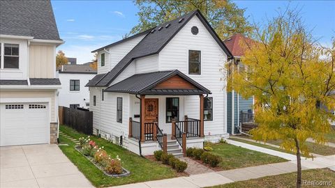 206 N Washington Avenue Royal Oak City MI 48067