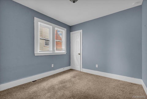 Tiny photo for 14025 Ohio Street, Detroit City, MI 48238 (MLS # 20261085237)