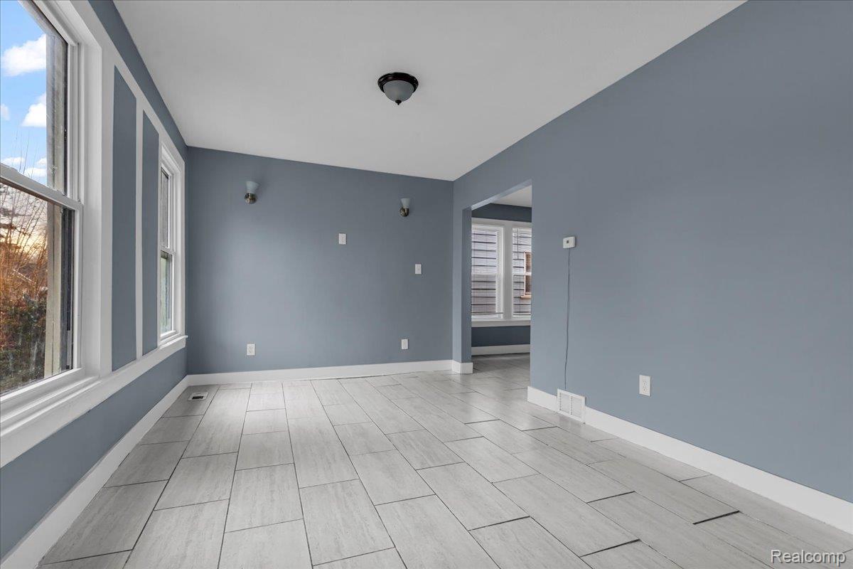14025 Ohio Street