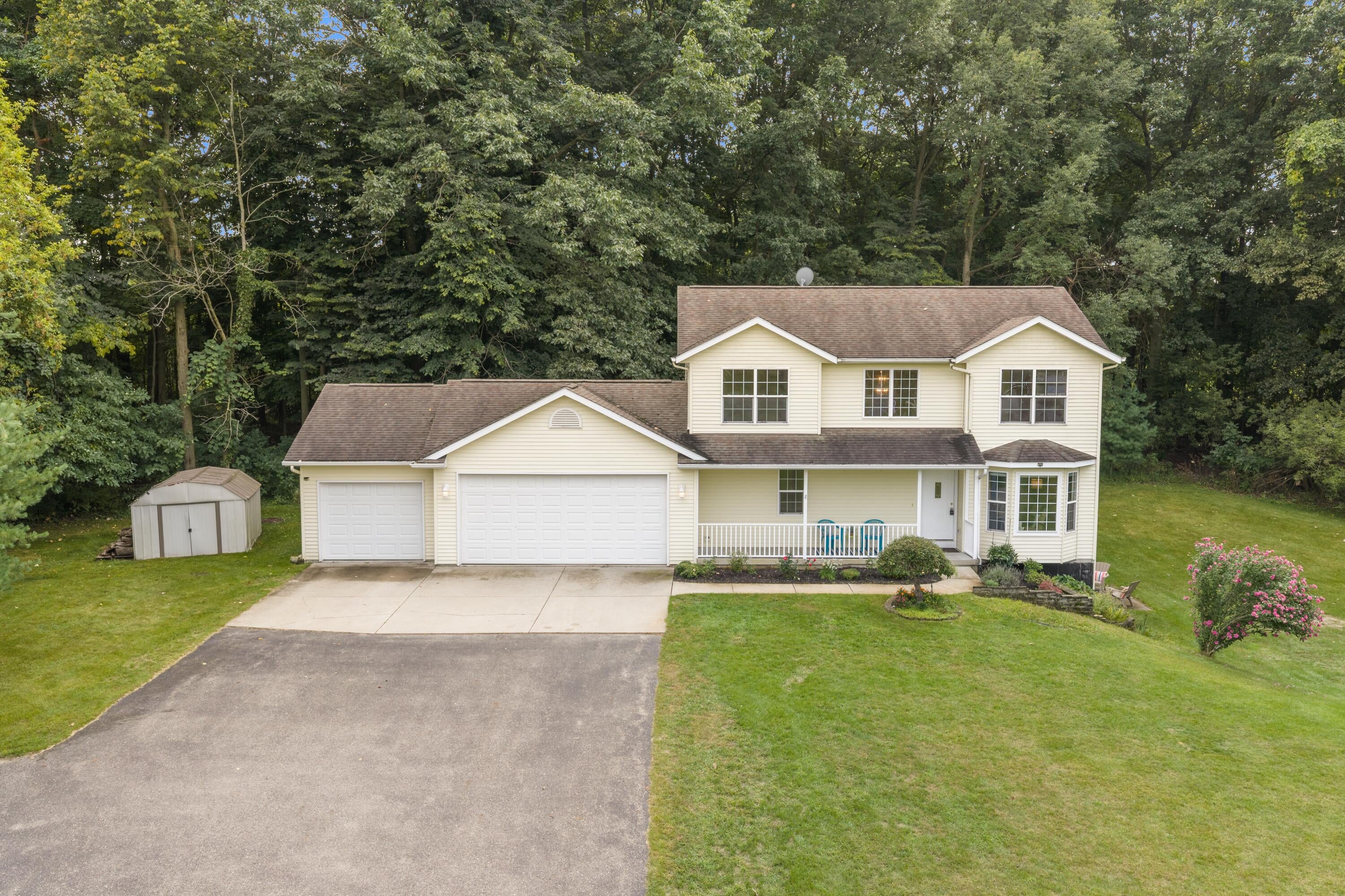 10169 Meadowgate Drive NE